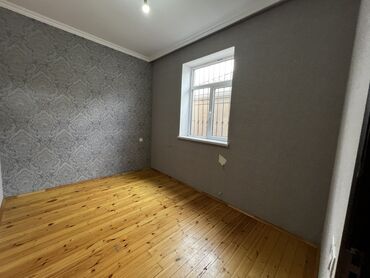 Həyət evləri və villaların satışı: Binəqədi qəs. 3 otaqlı, 90 kv. m, Yeni təmirli — 4
