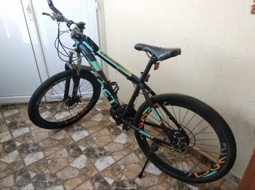shimano velosipedi: Velosiped 26lıqdır 3 4 ay sürülüb 1-7 skorusu işləmir,keçmir. Qalan