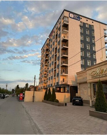 срочно продаётся 1 комнатная квартира в районе ошского рынка по улице молодая гвардия токтогула: 1 бөлмө, 45 кв. м, Элитка, 1 кабат, Дизайнердик ремонт