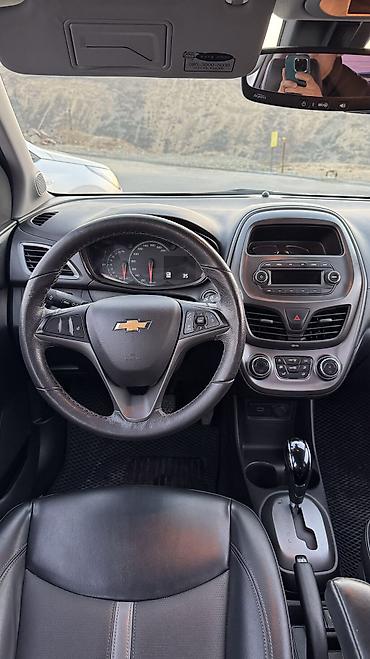Транспорт: Chevrolet Spark: 2018 г., 1 л, Вариатор, Бензин, Седан — 6
