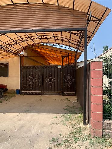 kg house: Срочно. СрочноПродается дом 1,5 уровневый в городе Каракол в районе — 1