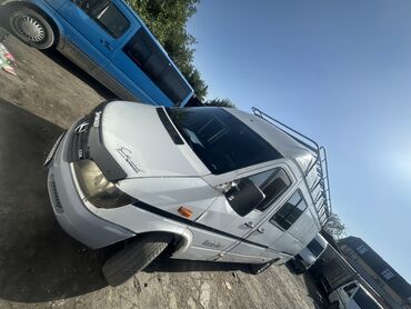 купить багажник на крышу авто в бишкеке: Автобус, Mercedes-Benz