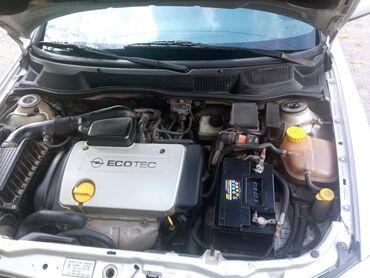 Opel: Opel Astra: 1.6 l | Sedan — 10