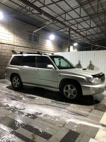 Subaru: Subaru Forester: 2000 г., 2 л, Автомат, Газ, Внедорожник