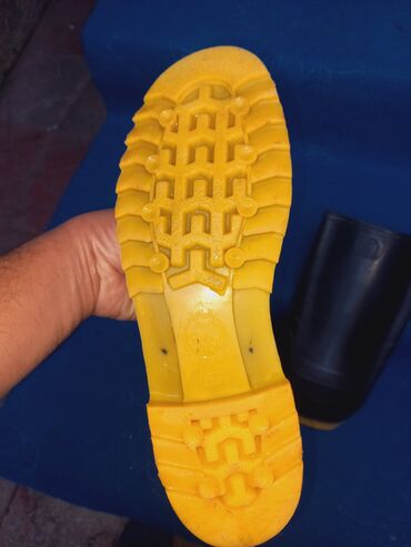 дождевой костюм детский: Qara rəngli rezin çəkmələr Qiymetde razlasmaq olar