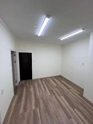 париж 2 чок тал: 1 комната, 44 м², 12 мкр 106 серия, 1 этаж, Евроремонт — 3