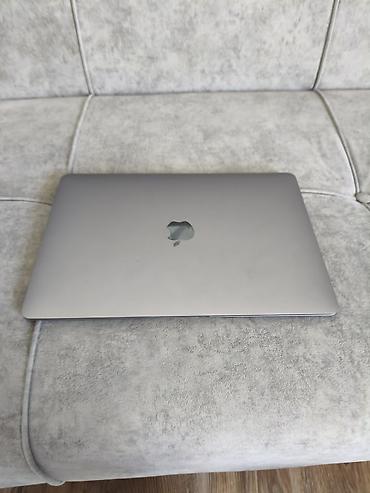 macbook air m1 ikinci el: İşlənmiş Apple MacBook, 13.3 ", Apple M1, 256 GB, Ünvandan götürmə — 7