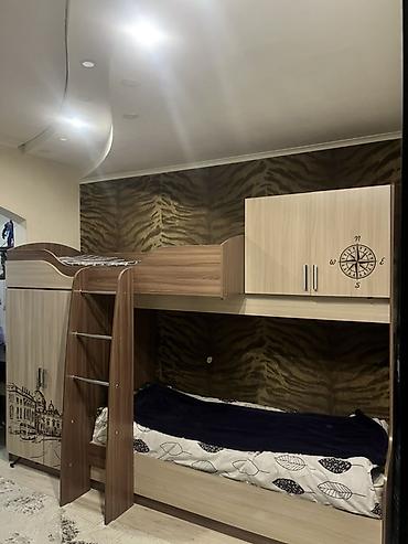 Детские односпальные кровати: Детская двухъярусная кровать‑гарнитур с системой хранения. - — 2