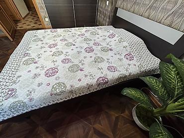 Кровати: Двуспальная кровать, Б/у, С матрасом, длина - 200 см — 2