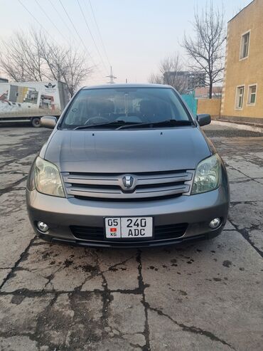 Toyota: Toyota ist: 2004 г., 1.5 л, Автомат, Бензин, Хэтчбэк