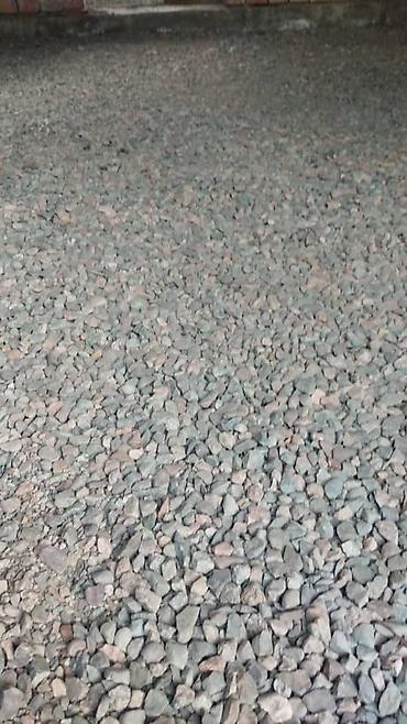 Щебень: Щебень фракции 20–40 мм (ориентировочно). Природный каменный материал — 9