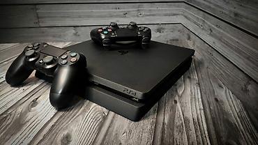 продаю игры на ps4: Продаю Sony PlayStation 4 Slim 500Гб. Прошитая, В комплекте все — 1