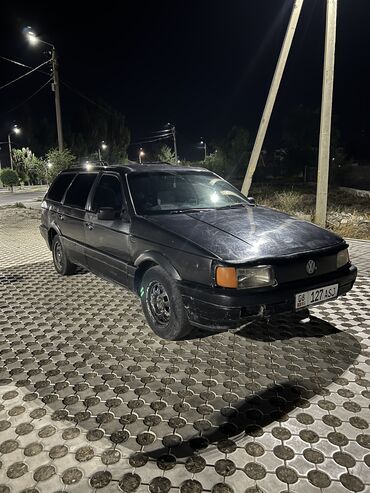 авто запчасти киа: Volkswagen Passat: 1990 г., 1.8 л, Механика, Бензин, Универсал