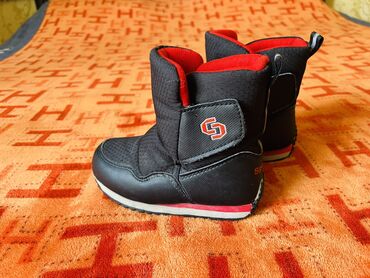 Детская обувь: 25 размер Аляски в хорошем состоянии