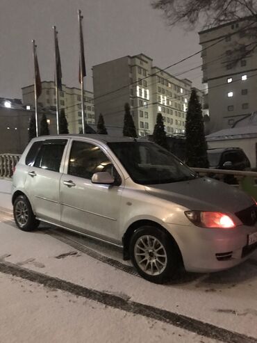 Mazda: Mazda Demio: 2002 г., 1.3 л, Автомат, Бензин, Хэтчбэк