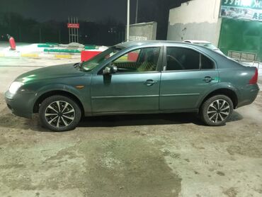 полицейский машина: Ford Mondeo: 2002 г., 1.8 л, Механика, Бензин, Седан