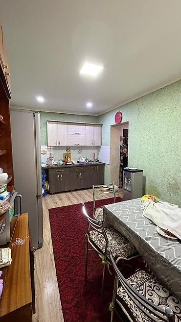 Продажа полдома: Продается пол дома 🔥🍒 📍 Адрес: ул.Мраморная (район Ошского рынка) — 5