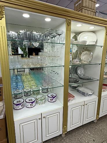 боковые зеркала 210: Стеллаж Для посуды, С ящиками, 200 см * 100 см * 35 см, 
Б/у — 2