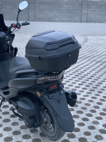 Скутеры: Тип скутера 125 куб. см, Бензин — 6