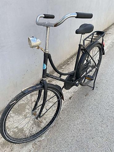 bas gitara sa zvučnikom: Gradski bicikl Cumberland – klasičan holandski stil - Ram sa niskim — 2