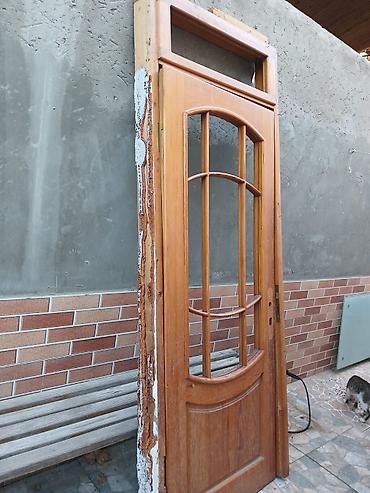 qapı paneli: Taxta giriş qapısı – şüşə üçün bölməli - Material: təbii ağac — 3