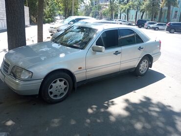 срочно продаю в связи с переездом: Mercedes-Benz C 200: 1995 г., 2.2 л, Автомат, Бензин, Седан