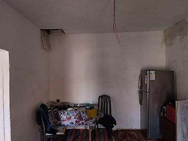 Həyət evləri və villaların satışı: 3 otaqlı, 70 kv. m, Kredit yoxdur, Orta təmir — 9