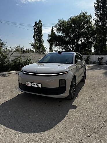 6 мес: Lixiang L6: 2025 г., Автомат, Гибрид, Кроссовер — 1