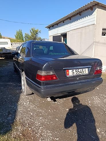 Транспорт: Mercedes-Benz W124: 1993 г., 2.2 л, Механика, Бензин, Седан — 3