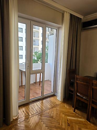 1 otaql: Nerimanov rayonu Tehsil Nazirliyinin yaninda 5mertebeli binanin 5ci — 6