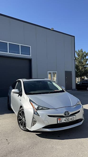 8: Toyota Prius: 2016 г., 1.8 л, Вариатор, Гибрид, Хэтчбэк — 1
