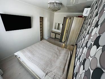 Продажа коттеджей и домов: Дом с участком и внутренним благоустройством. - Территория: забор по — 13