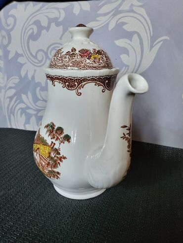 Čajnici: Bokal engleski Royal Rudor Ware iz 70ih. Bokal rucno graviran pa na lalafo.rs — 5 Čajnici: Bokal engleski Royal Rudor Ware iz 70ih. Bokal rucno graviran pa — 5