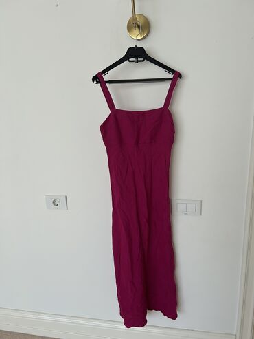 Dəstlər, kostyumlar: В связи с переездом в другую страну продам гардероб набором на размер — 5