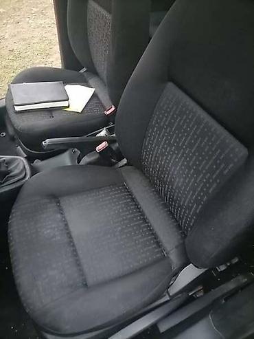 sa staklom: SEDISTA ZA VOLKSWAGEN GOLF 4 | Sedista su bez tragova koriscenja — 2