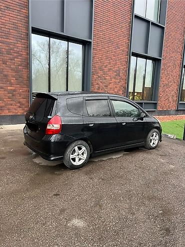 Honda: Honda Fit: 2002 г., 1.3 л, Вариатор, Бензин, Хэтчбэк — 3