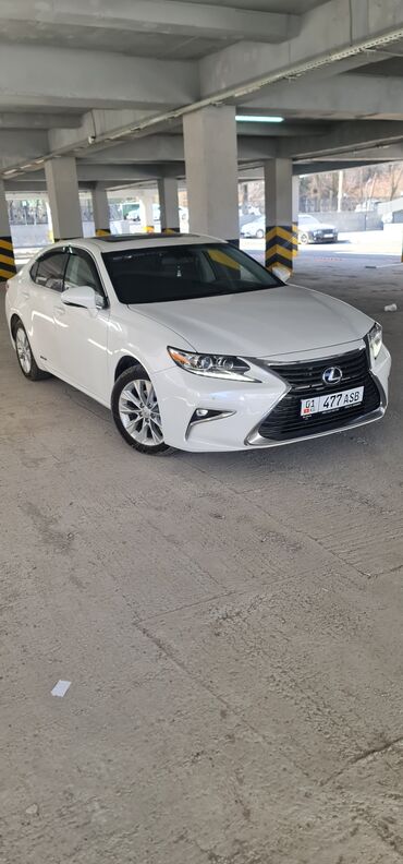 Lexus: Lexus ES: 2015 г., 2.5 л, Вариатор, Гибрид, Седан