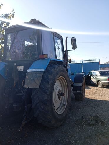 Traktorlar: Tecili satilir yaxsi veziyyetdedir senetleride qaydasindadir. elave — 5