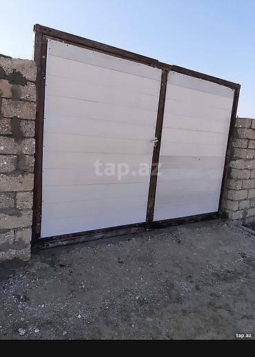 Həyət darvazaları: Qalada heyet satılır 12 sot .opwi satılır hisse hisse yox — 5