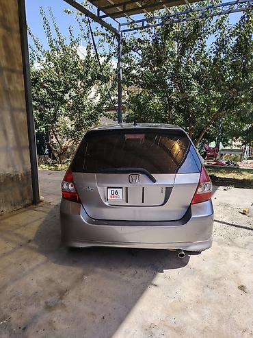Honda Fit: 2007 г., 1.5 л, Автомат, Бензин, Хетчбек lalafo.kg да — 5 Honda Fit: 2007 г., 1.5 л, Автомат, Бензин, Хетчбек — 5