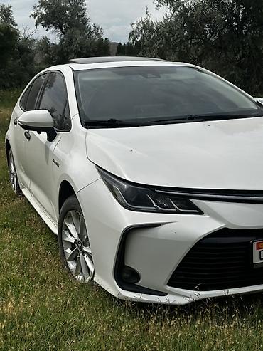 электромобиль машина цена: Toyota Corolla: 2022 г., 1.8 л, Вариатор, Гибрид, Седан — 2
