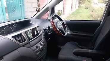 Toyota Voxy: 2004 г., 2 л, Автомат, Бензин, Минивэн — 6