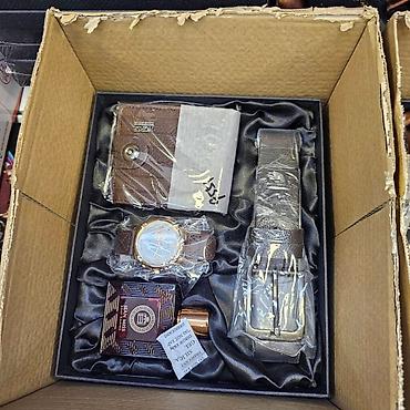 Setovi nakita: Setovi za zene i muskarce
Cena: 2900 din — 13