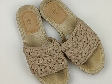 buty z futerkiem ccc: H&M, Klapki damskie, rozmiar 39, stan - Dobry