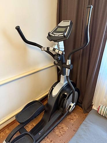 Эллиптические тренажеры: Коммерческий эллиптический тренажёр (состояние нового) Продаётся — 1