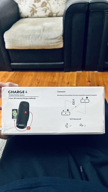 Динамики и колонки: Məhsul: Charge 4 Portable Wireless Speaker Xüsusiyyətlər: - Simsiz — 4
