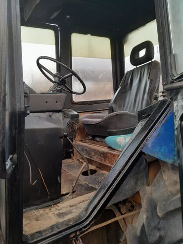 Traktorlar: Traktor Belarus (MTZ) 80,1, 1982 il, 58 at gücü, motor 4.7 l, İşlənmiş — 6