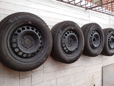 Auto delovi: Mercedes felne sa gumama ZIMSKE MIchelin ALPINE 6 Mercedes celicne — 1