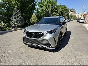 tayota progres: Toyota Highlander: 2024 г., 2.4 л, Автомат, Бензин, Кроссовер — 2