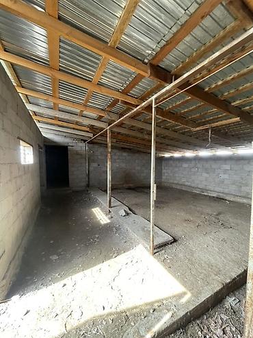 Продажа коттеджей и домов: Продаётся жилой дом с участком. Сарай для скота, подвал,участок 10 — 15